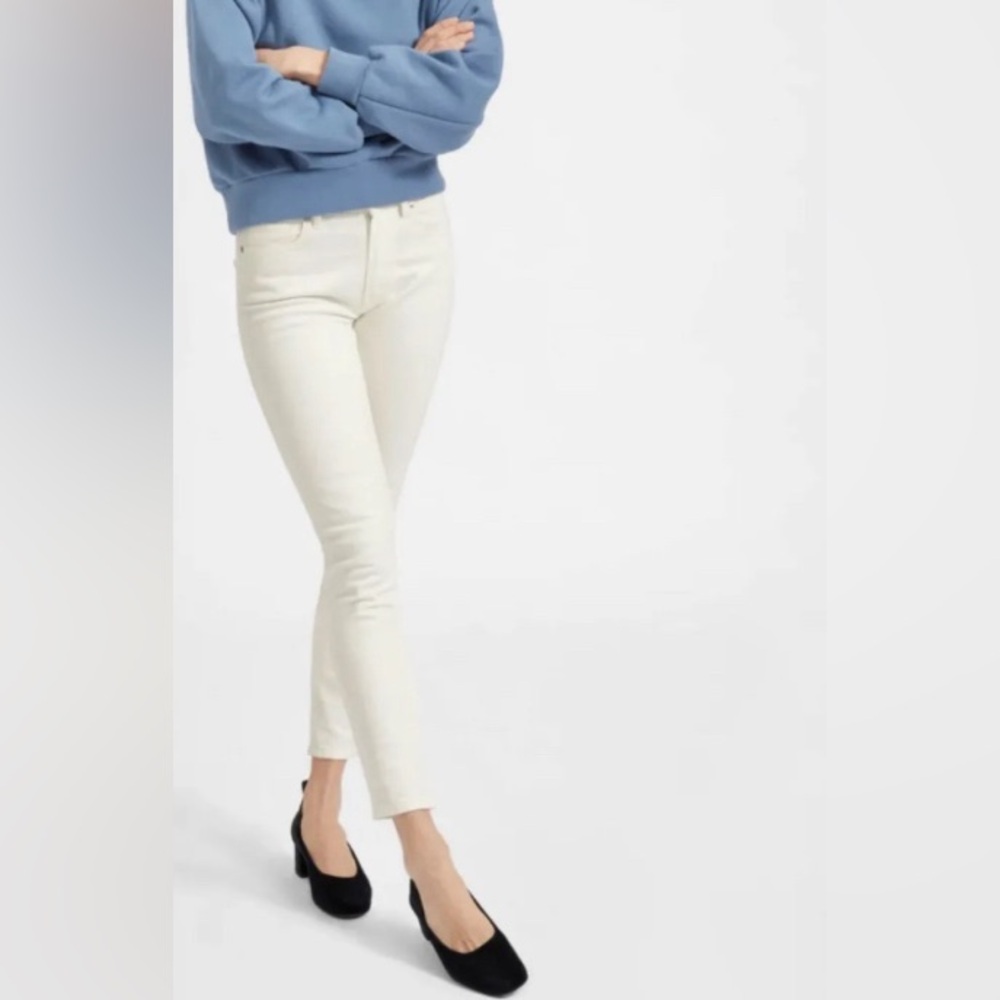 Everlane way-high white jeans